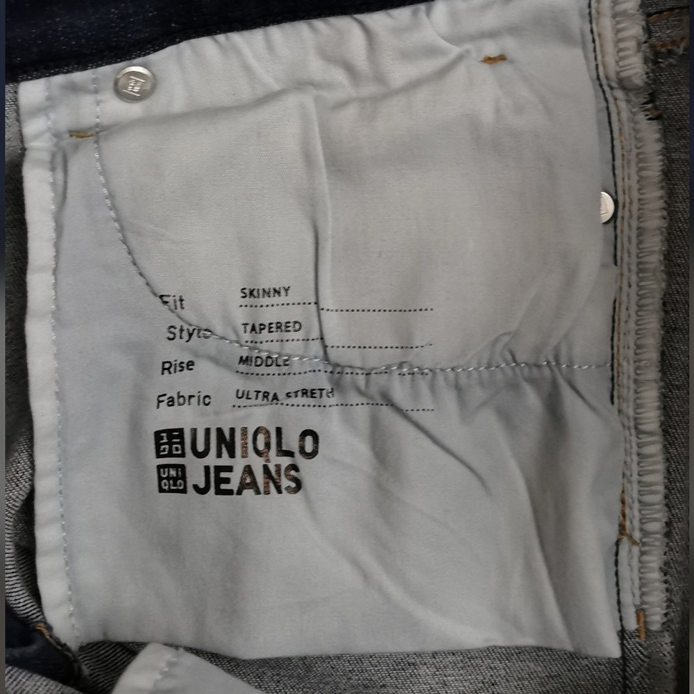 NWOT Uniqlo Blue Jeans - Picture 4 of 7